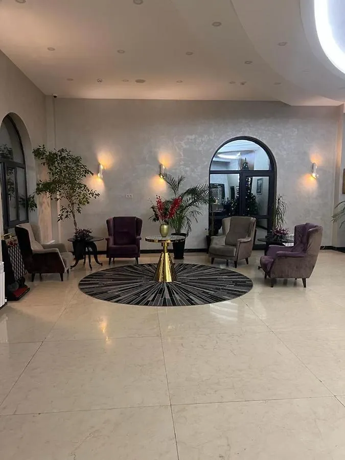 East Palace Hotel Αλμάτι